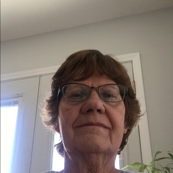 Meet your Posher, Jan - Picture 1 of 1